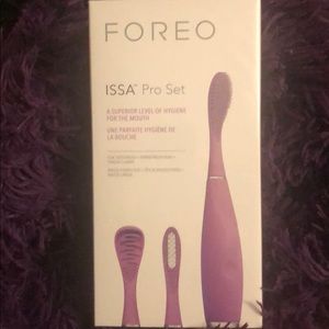 New still wrapped in wrapper Foreo Issa pro set